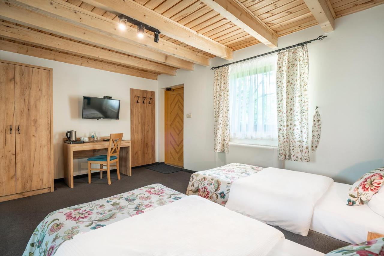 Labedz Hotel Karczma Iława Εξωτερικό φωτογραφία
