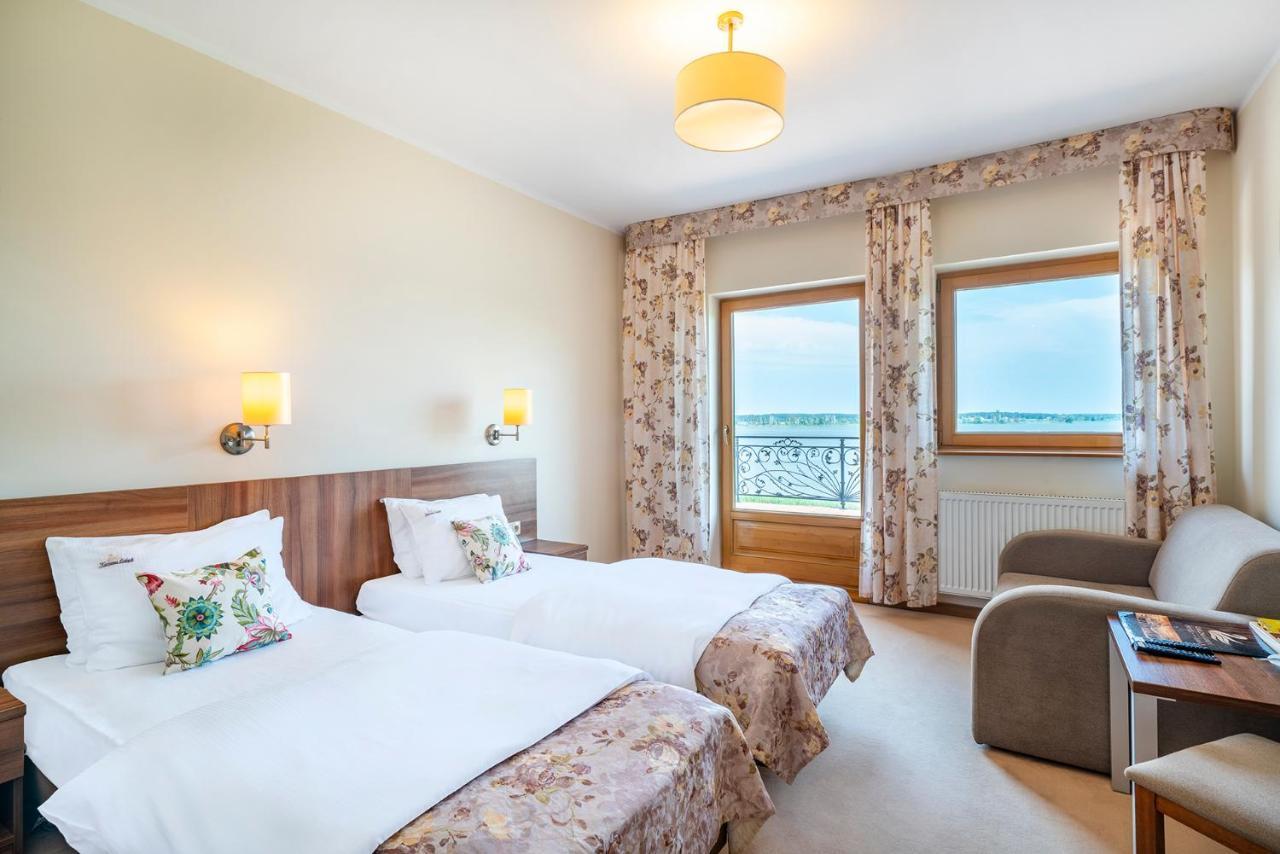 Labedz Hotel Karczma Iława Εξωτερικό φωτογραφία