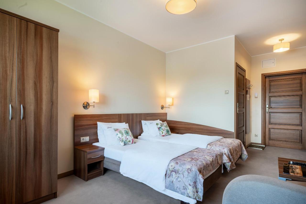 Labedz Hotel Karczma Iława Εξωτερικό φωτογραφία