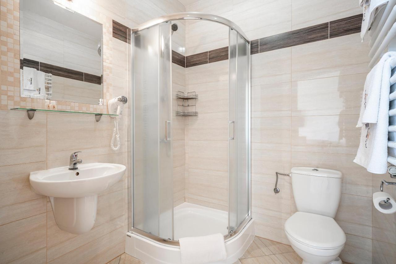 Labedz Hotel Karczma Iława Εξωτερικό φωτογραφία