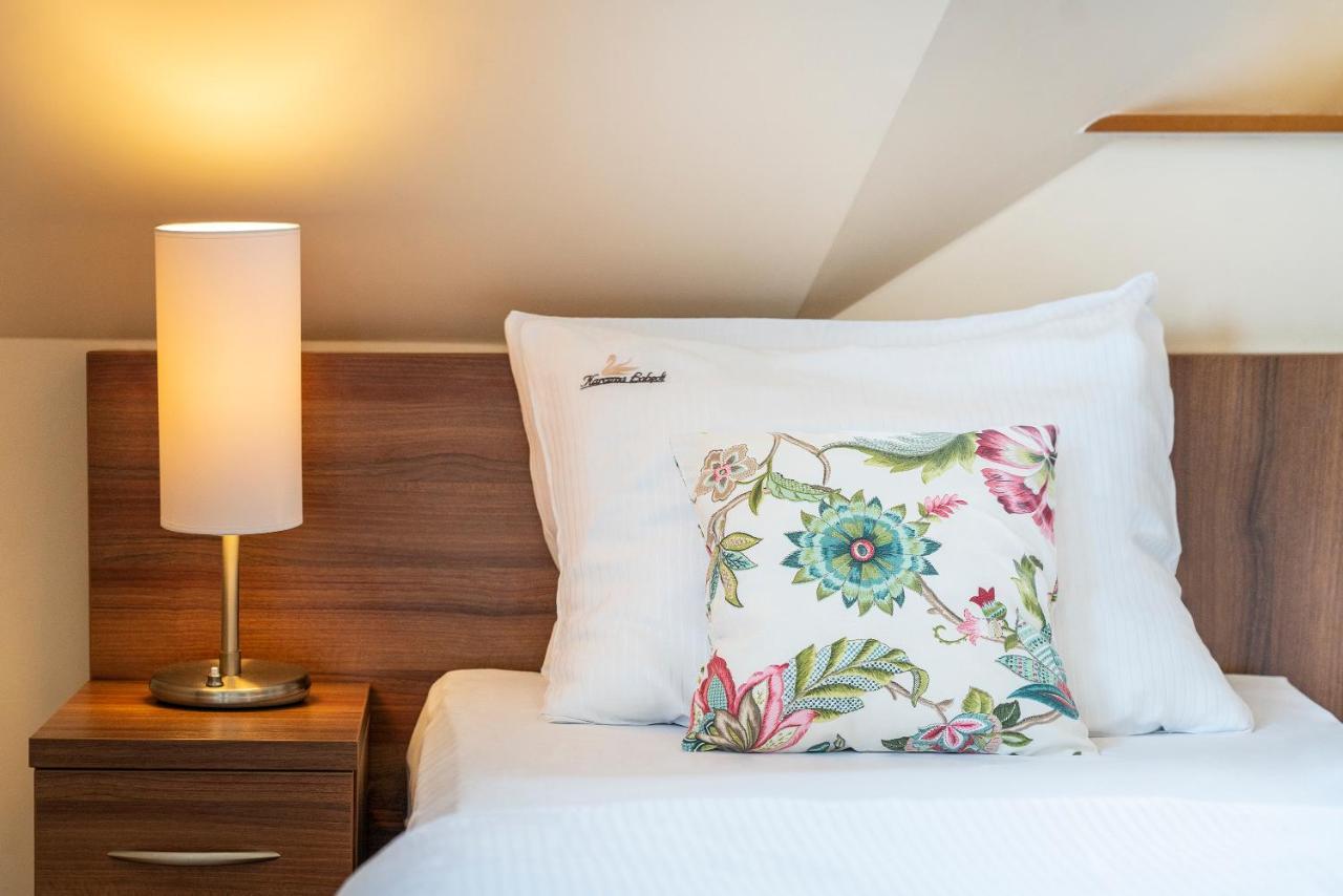 Labedz Hotel Karczma Iława Εξωτερικό φωτογραφία